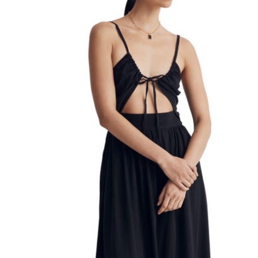 Midi black dress